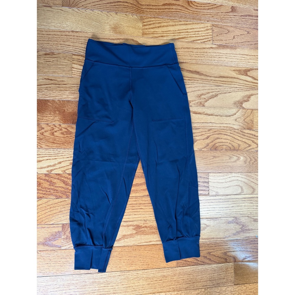 Lululemon Align Jogger Crop *23"
True Navy Sz 6 - Picture 2 of 9